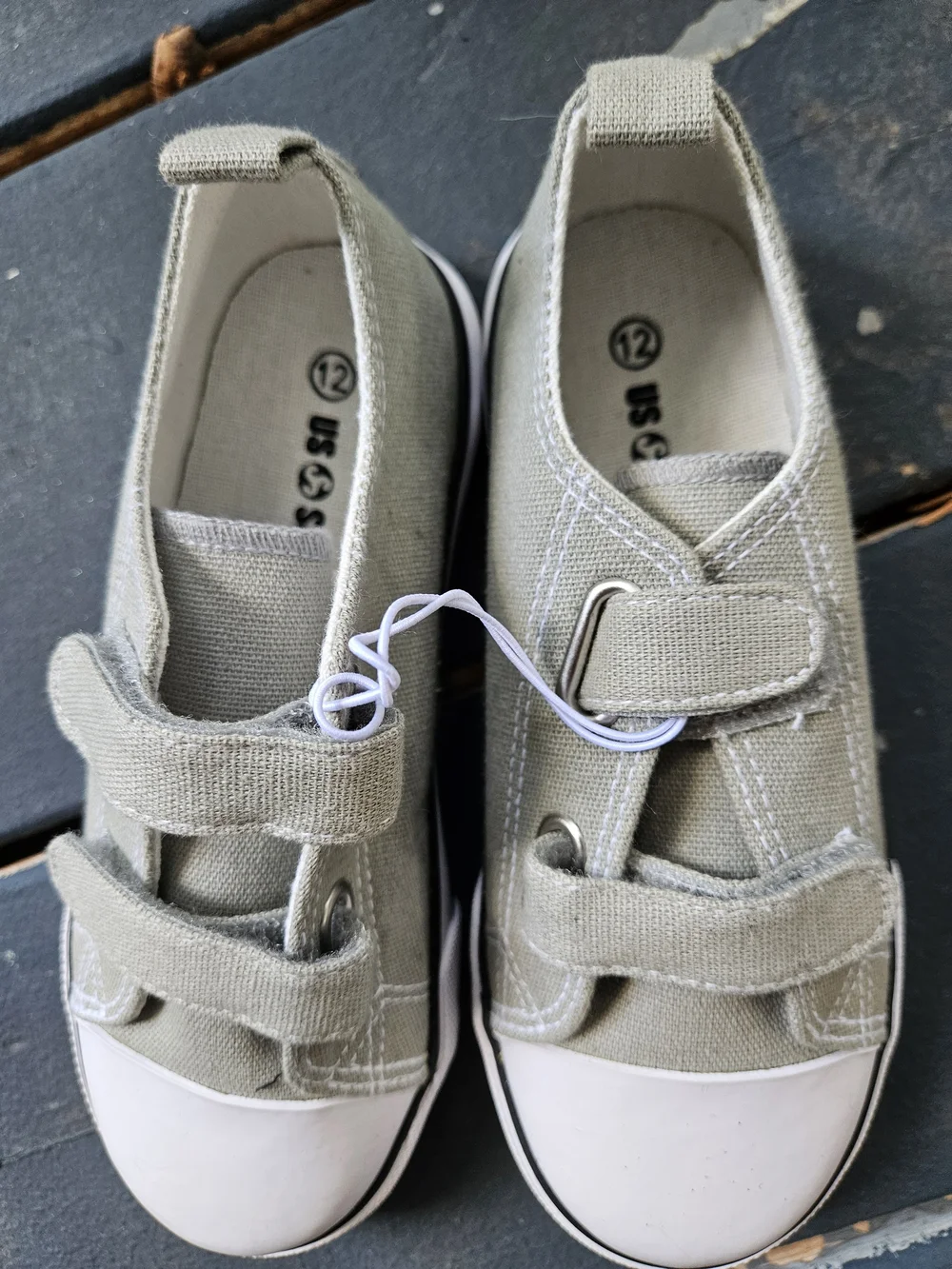 Kids Canvas US Sports Hook-and-Loop Sneakers in Light Olive